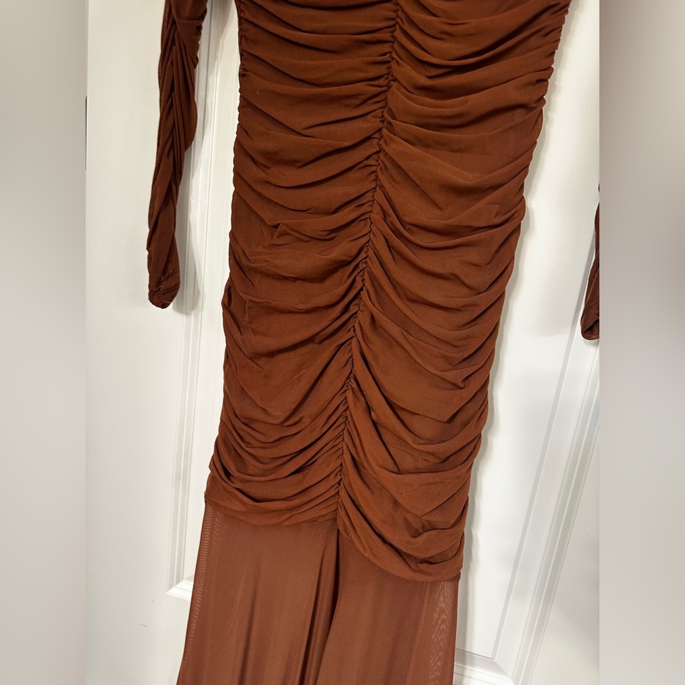 Elegant Brown Off-Shoulder Mesh Dress - Picture 11 of 16